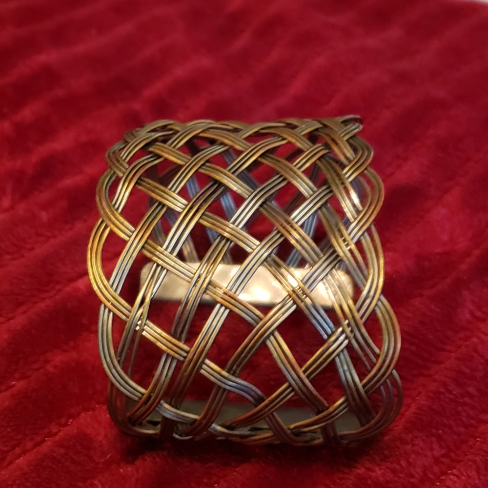 Retro 3-tone metal cuff bracelet